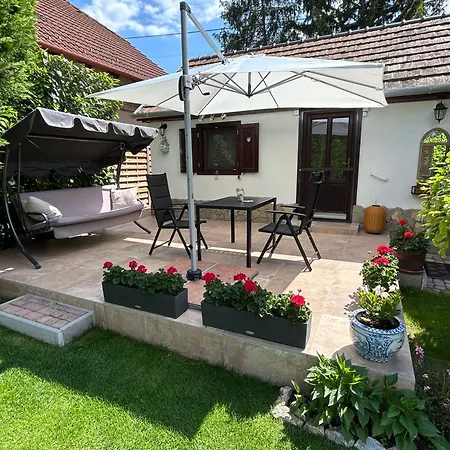 Apartament Csaol Haz *